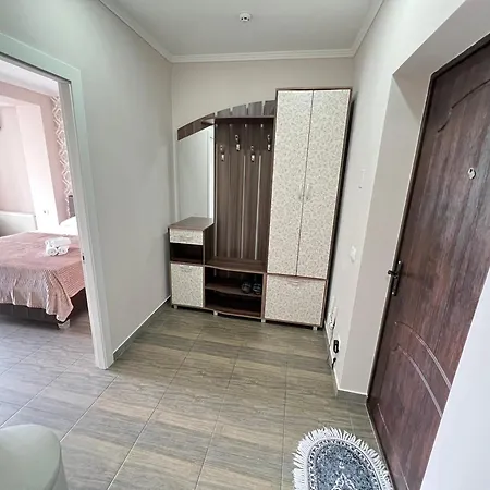 1 Bedroom Apartment *